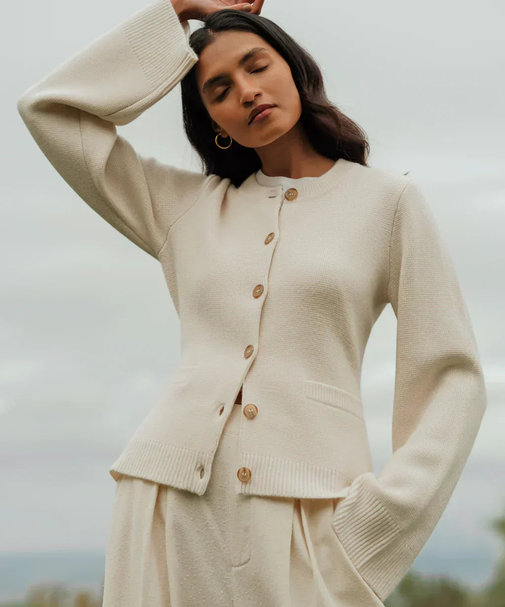 Scott™ Tabitha – flattering versatile cardigan